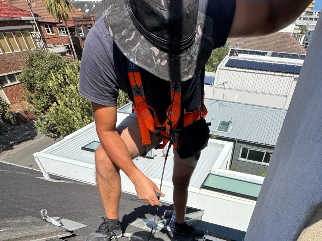 Leak detection and roof repair in Bondi